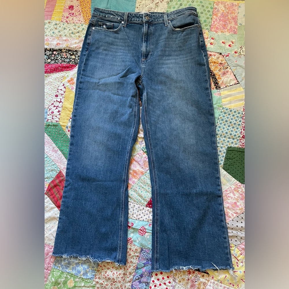 PAIGE Leenah Ankle Jeans in Classic Blue Wide Leg Raw Hem Excellent Shape Size32 - Picture 6 of 11